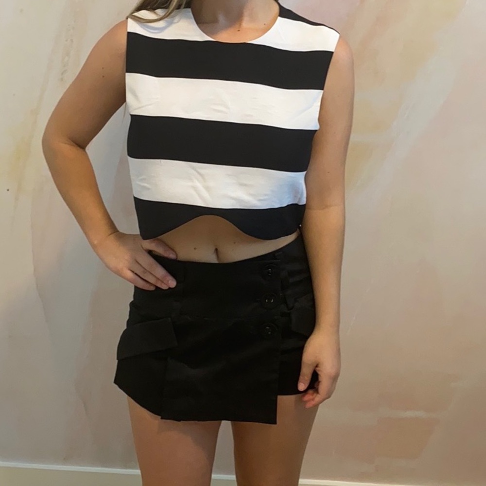 Black asymmetric shorts!